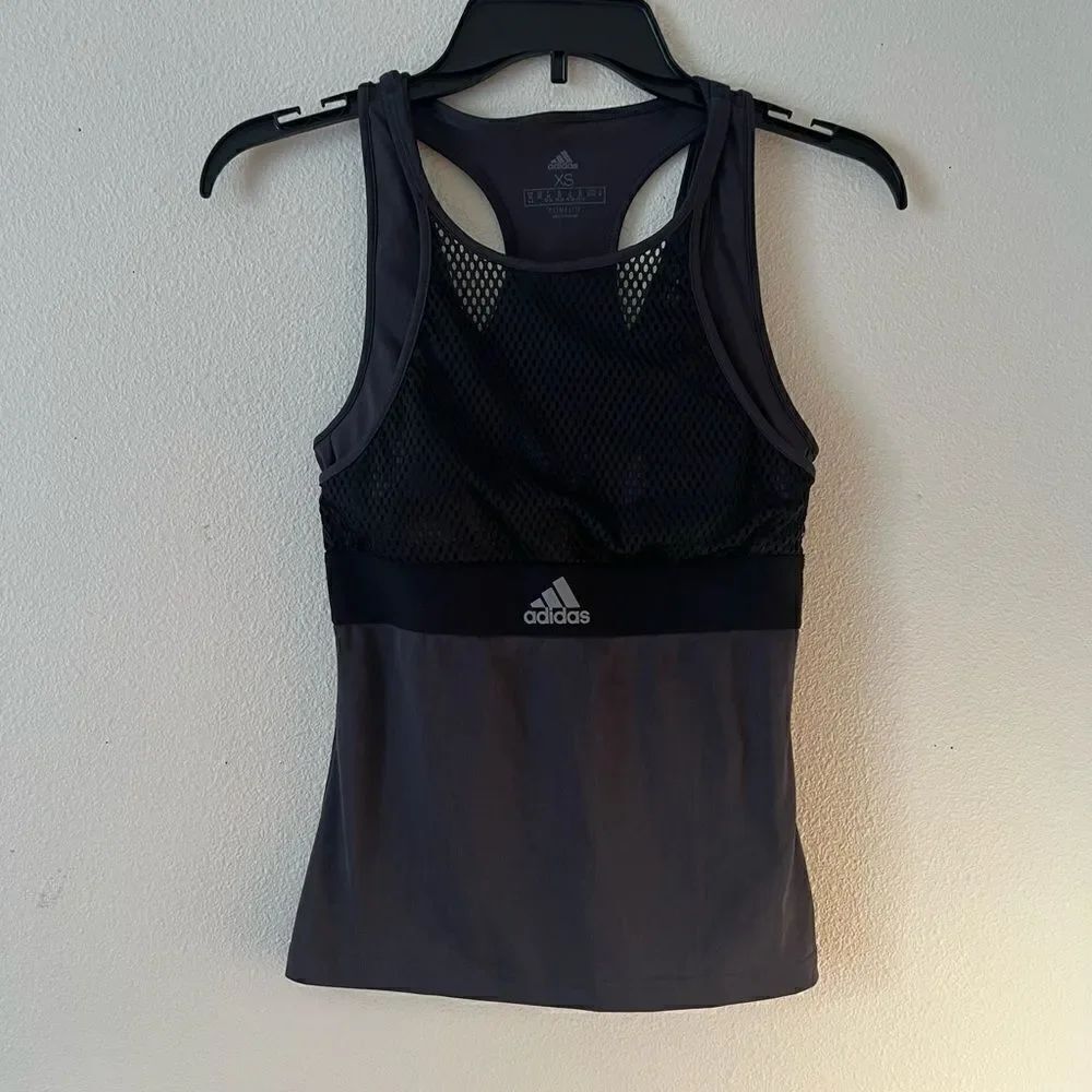 adidas New York Sleeveless T-Shirt XS